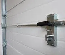 Golden Locksmith Services Fort Lauderdale, FL 954-364-3658 Golden Locksmith Services Fort Lauderdale, FL 954-364-3658 - 9-Garage-Door-Locks